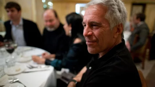 Çështja ‘Epstein’, CNN: Dhjetëra intervista të FBI-së mungojnë nga dosjet, përfshirë dhe akuzat ndaj Trump