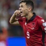 UEFA i kujton golat spektakolarë të Jasir Asanit, pak ditë para përballjes së Shqipërisë me Serbinë