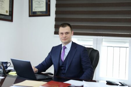 Sejdiu kritikon afatin e Kushtetueses: Vendime të tilla nuk mund të presin javë