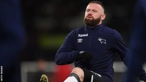 Rooney: Gjyqtarët janë bërë shumë të varur nga sistemi VAR