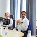 Uran Ismaili në takim me shoqërinë civile: Cilësi dhe siguri për shkollat me 200 oficerë të sigurisë të shpërndarë