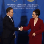 Presidentja e Kosovës e pret në takim kryeparlamentarin shqiptar, Niko Peleshi