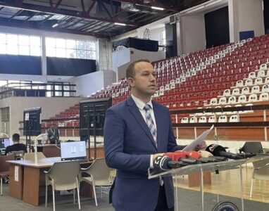 Në sa komuna ka përfunduar numërimi i votave dhe në sa të tjera vazhdon nesër?