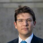 U qëllua nga një 15 vjeçar, vdes kandidati presidencial në Kolumbi