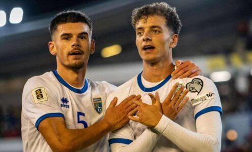 Fisnik Asllani bëhet futbollisti më i vlefshëm i Kosovës