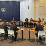 Nis takimi i Kurtit me partitë politike