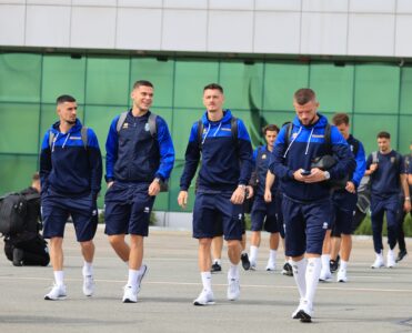 Ekipi i Kosovës niset drejt Bazelit për ndeshjen me Zvicrën