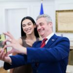 Ambasadori britanik: Mbretëria e Bashkuar dhe Kosova janë krenare ta quajnë Dua Lipën të tyren