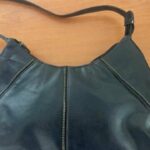 Prishtinë: Qytetari dorëzon çantën e gjetur, s’kishte dokumente identifikuese, Policia kërkon pronaren