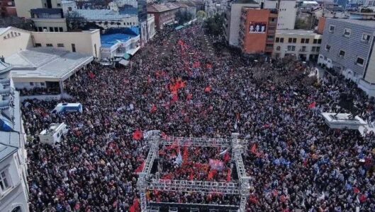 Çitaku: Nesër, bashkë, të gjithë, në mbështetje të luftës së Ushtrisë Çlirimtare të Kosovës