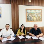 Bali Muharremaj premton projekt për shpërndarjen e 500 lopëve tek fermerët e Suharekës