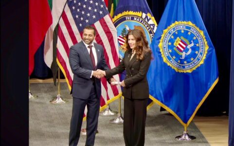 “Urime Majore”-Ambasada amerikane uron Luljeta Mehmeti-Quigley që diplomoi në Akademinë e FBI-së