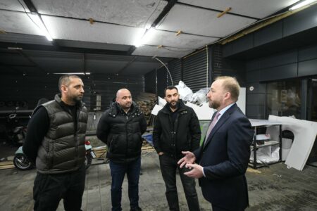 Tahiri: Qeveria Hamza partnere e bizneseve – do ta heqë tatimin e shtuar në pronë dhe TVSH-në për energjinë elektrike