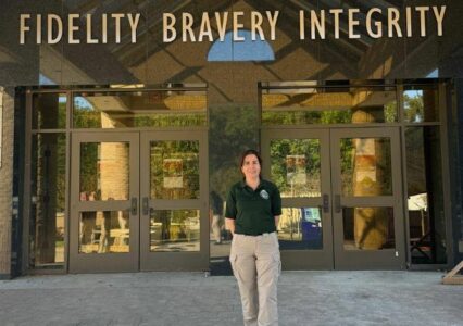 Diplomoi në Akademinë Kombëtare të FBI-së, Policia përgëzon majoren nga Kosova