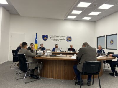 KQZ vendos: 10 komuna do të shkojnë në rinumërim të plotë të votave