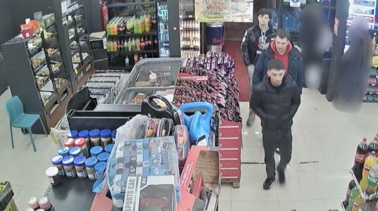 Nëse i shihni këta persona lajmërojeni policinë