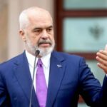 Protesta e PD, reagon Edi Rama: Shqipëria me botën e lirë kundër mullahëve të Teheranit, opozita shqiptare me plehrat kundër qytetarëve të Tiranës