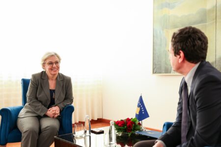 Kurti e emëron Gërvallen koordinatore për mbrojtje nga dhuna në familje, dhuna ndaj grave dhe dhuna në baza gjinore