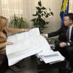 Qeveria i çon 1 milion euro në Mitrovicë të Jugut, Faton Peci nënshkruan me Ministren Kusari – Lila