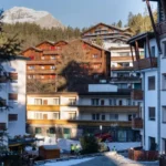 Dhjetëra viktima nga nacionalitete të ndryshme, s’ka dyshim për sulm – çka dihet deri tash për zjarrin në një bar të Zvicrës