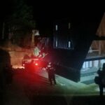 ‘Dorëzohen’ banorët, prishet ndërtesa e fundit e paligjshme në Theth