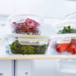 Nëse ke ndonjë nga këto 10 gjëra në frigorifer, hidhi menjëherë