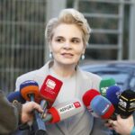 Kryemadhi pas daljes nga SPAK: 240 faqe akuzë, shumica të fokusuara te unë, vetëm 35 faqe për Metën