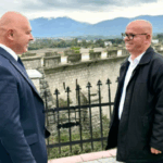 Smajl Latifi e Ardian Gjini takohen në Urën e Fshajtë: Aty Gjakova e Rahoveci më shumë bashkohen se ndahen
