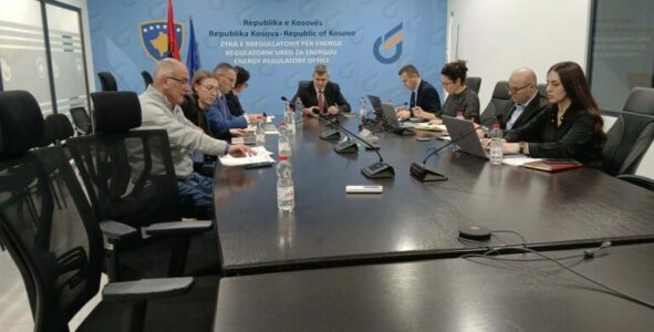 ZRrE-ja e ul çmimin për ngrohje në Prishtinë dhe Gjakovë