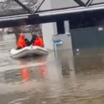 ​Shpëtohen pesë familje të ngujuara nga vërshimet në lagjen “2 Korriku” në Mitrovicë