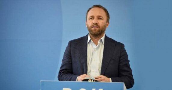Tahiri thirrje për mobilizim më 28 dhjetor: Të bashkohemi për hapin e parë përpara drejt fitores së Kosovës