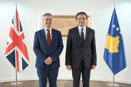 Hargreaves për takimin me Kurtin: Diskutuam nevojën urgjente për të zgjidhur ngërçin parlamentar