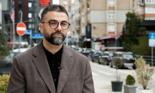 Behrami: Kurti synon zhdukjen e pluralizmit politik, populli është lodhur nga gjuha fyese dhe përçarëse