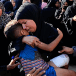 Izraeli vazhdoi sulmet në të gjithë Gazën, vriten 82 palestinezë në 24 orët e fundit