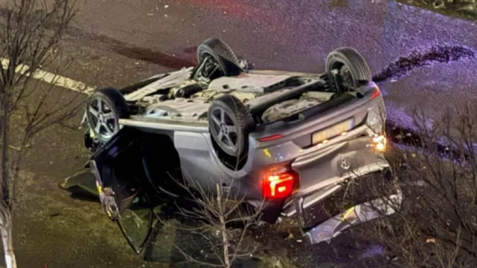 Aksident në Fushë Kosovë, lëndohen dy persona