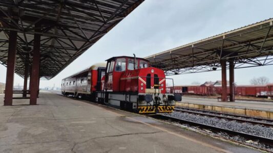 Ndërpritet përkohësisht qarkullimi me trenin Pejë-Prishtinë