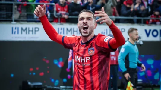 Vërshohet nga ofertat Arijon Ibrahimovic, yllin kosovar e duan tri klube të njohura