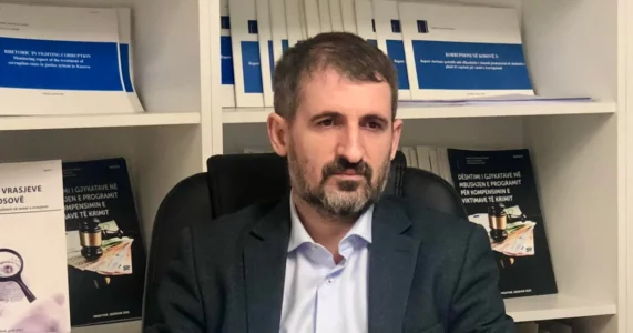 Miftaraj për ndarjen e 100 eurove për studentët: Blerje votash, ka studentë që janë milionerë