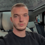 Sot varroset Endrit Lajqi, i riu që u gjet i vdekur në një vilë në Pejë