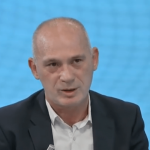 Ish-deputeti Humolli: VV-ja po e përdor patriotizmin për të përfituar vota