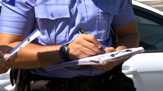 Policia në Ferizaj me mbi 1 mijë gjoba dhe 9 pezullime patentshoferë