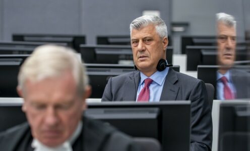 Prokuroria kërkon t’i vazhdohet paraburgimi Thaçit: Ekziston klima e frikësimit të dëshmitarëve edhe pas dhënies së dëshmisë