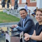 Mitrovica e Jugut në balotazh, por Gërvalla uron qytetarët me foton e Pecit