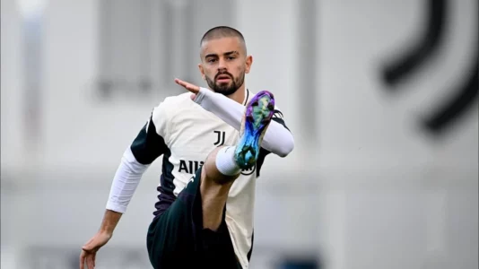 Fantastike: Zhegrova titullar tek Juventus, kërkon golin ndaj Pafos