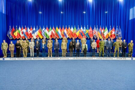 Ulutash rikonfirmon përkushtimin e KFOR-it për një mjedis të sigurt në Kosovë