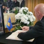 Ramush Haradinaj bën homazhe për ish-kryeparlamentarin Nexhat Daci