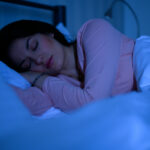 Katër fazat e gjumit dhe çfarë ndodh në secilën prej tyre