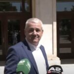 “Do të përballet me ligjin”, Sveçla flet për rastin e arrestimit të ndihmësit të Petkoviqit