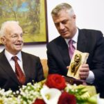 Shatë vjet nga vdekja e Demaçit: “Prandaj, nuk ka bust e lapidar”, pse Thaçi e përmendi Demaçin në intervistë