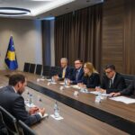 Haziri e Bajrami takojnë Sorensenin e Oravin: Masat po i dëmtojnë qytetarët, ngërçi u krijua nga VV-ja